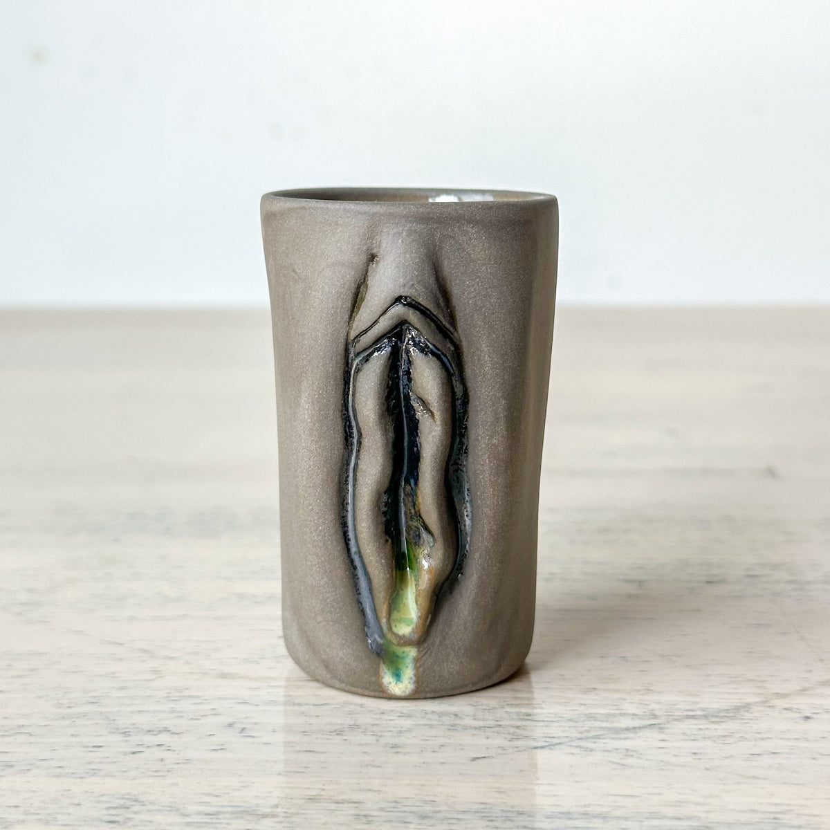 Vulva Shooter