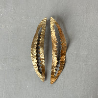 Week 33 — Jagged slits