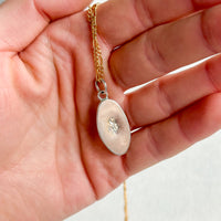 Vulva Pendant