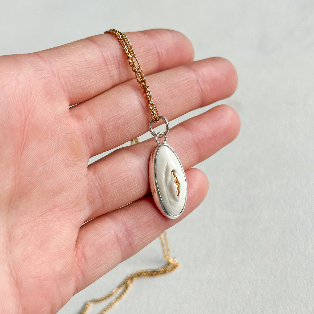 Vulva Pendant
