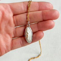 Vulva Pendant