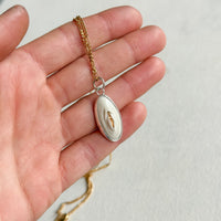 Vulva Pendant