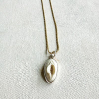 Vulva Pendant