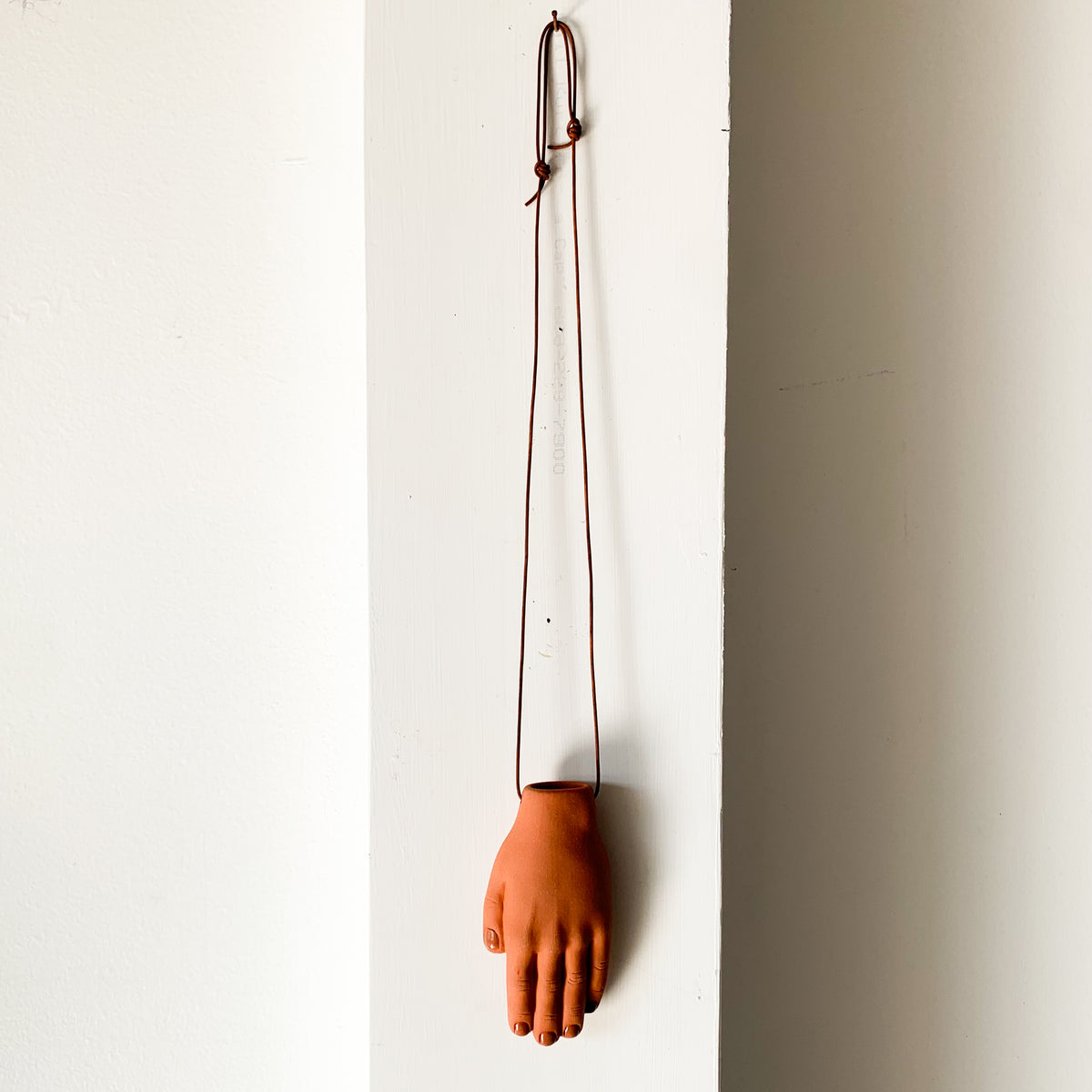 Dandy Hand Necklace