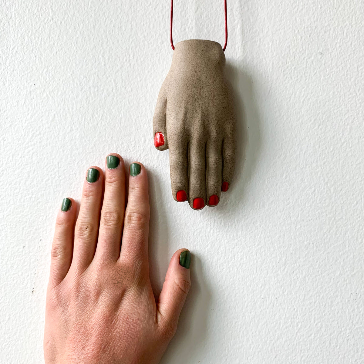 Dandy Hand Necklace