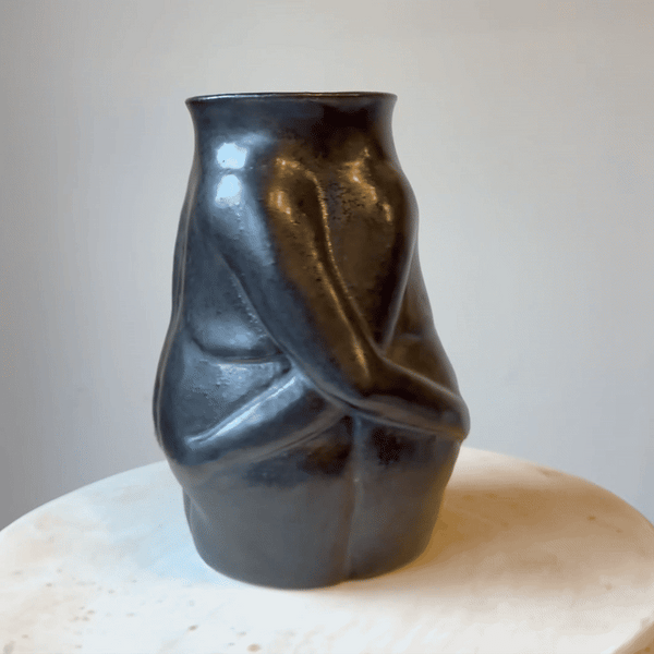 Huggers Vase