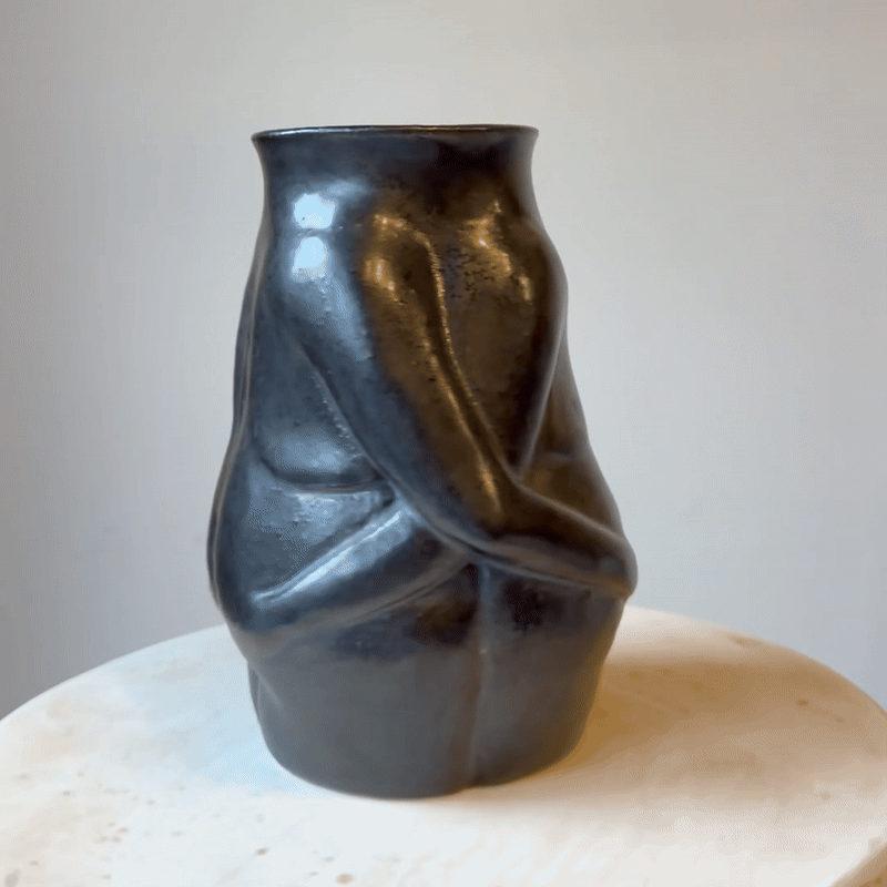 Huggers Vase