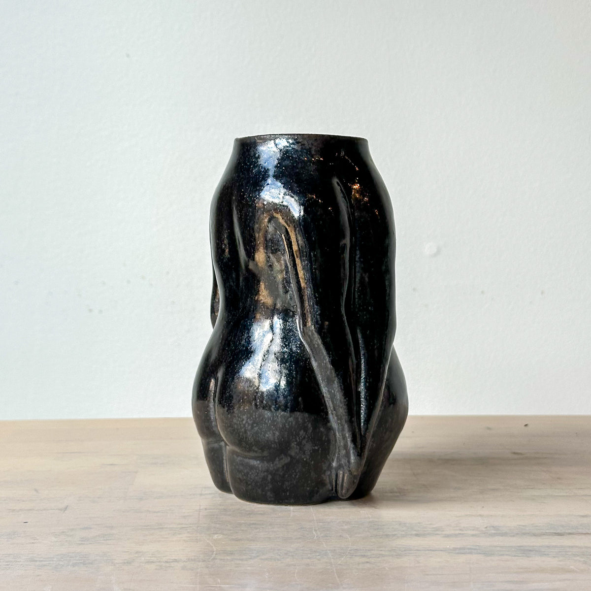 Huggers Vase