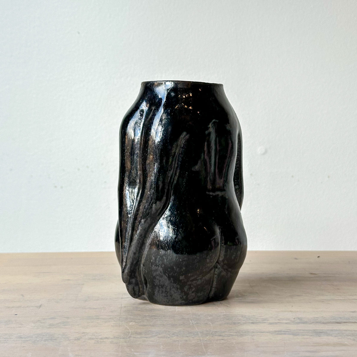 Huggers Vase