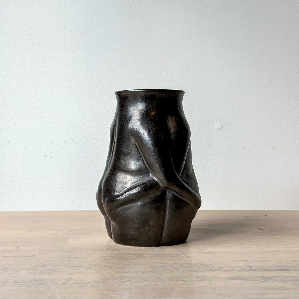 Huggers Vase