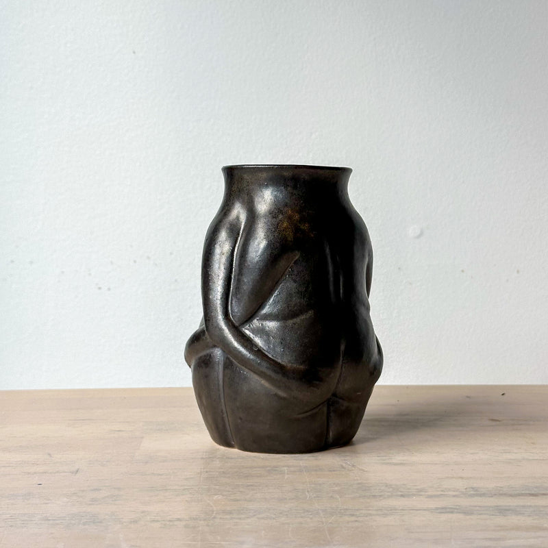Huggers Vase