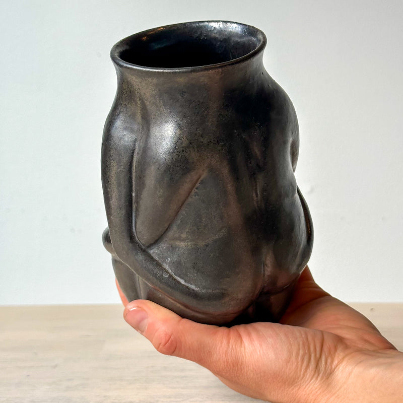 Huggers Vase