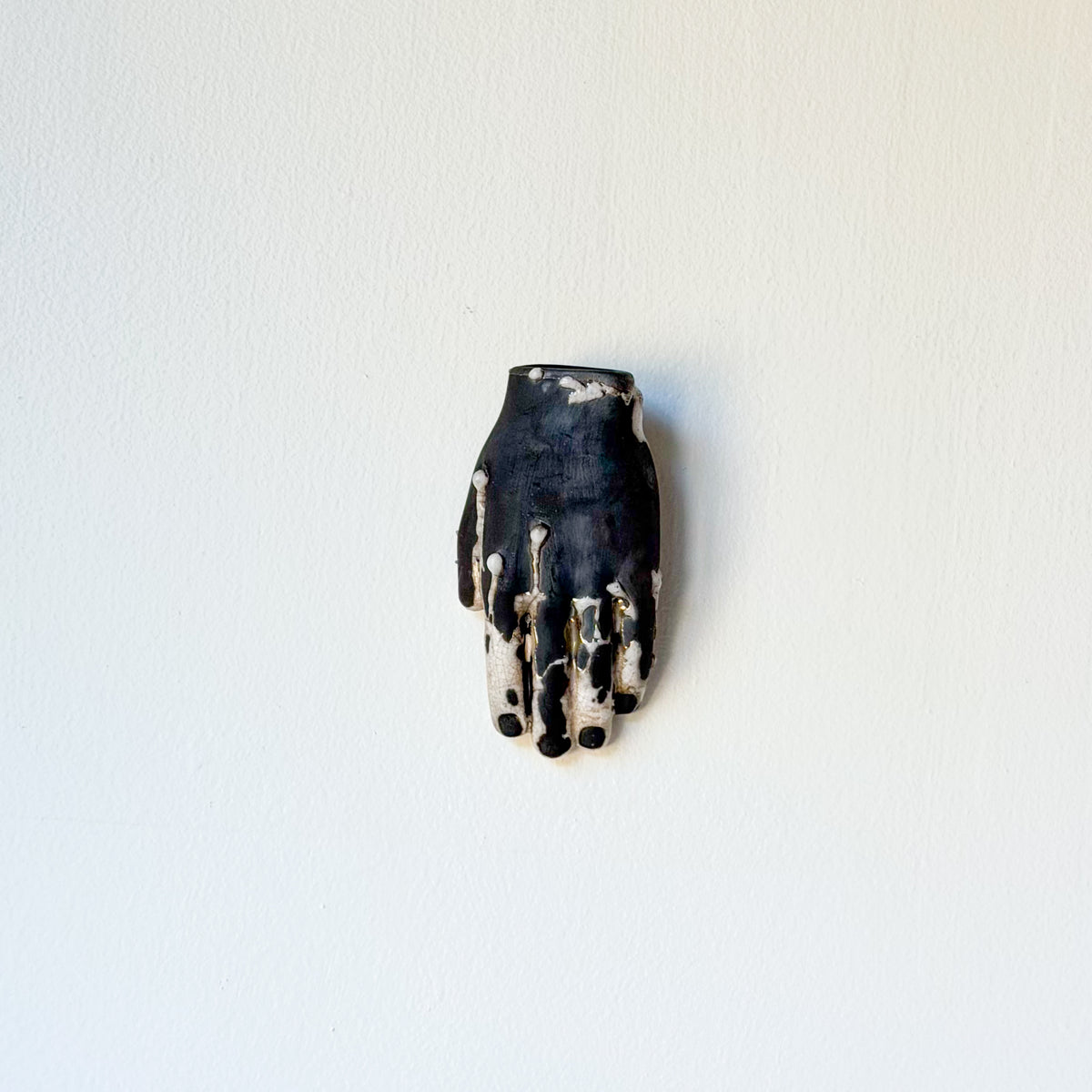 Raku Dandy Hand